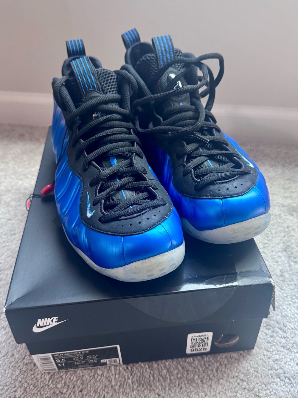 Nike Men’s Royal Blue Foamposite Sneakers